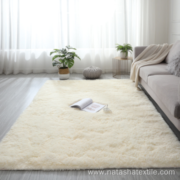 Long plush washable living room floor mat